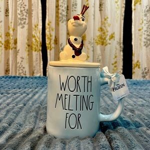 NWT Rae Dunn x Frozen Olaf “Worth Melting For” Mug